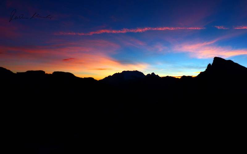 Sonnenaufgang an der Marmolata, Sass di Stria (Hexenstein) Sonnenaufgang an der Marmolata, Sass di Stria (Hexenstein)
