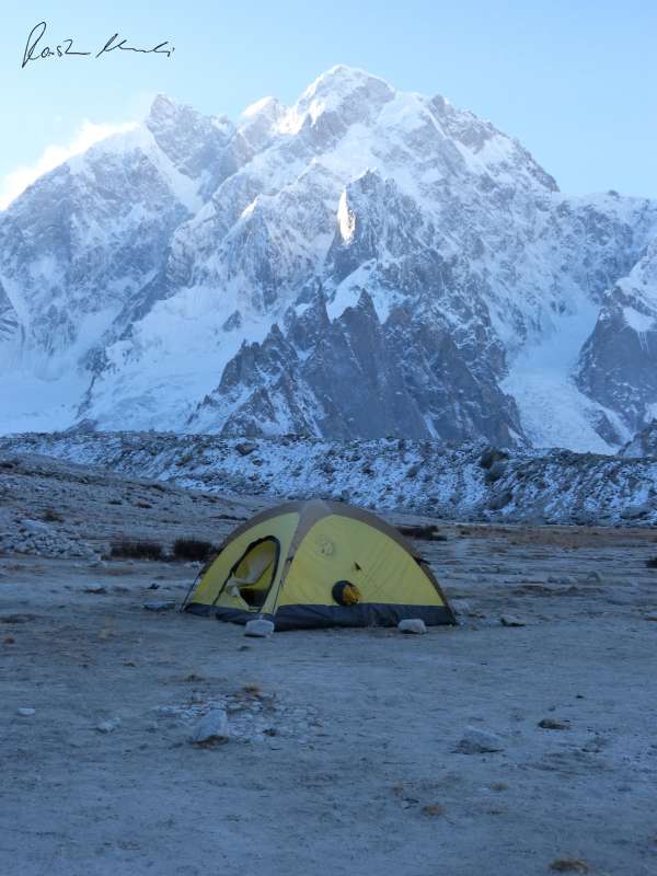 Hushe-Valley, Drekfahar Peak von K7 Base Camp