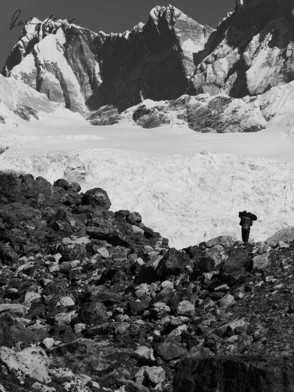 Near Makalu